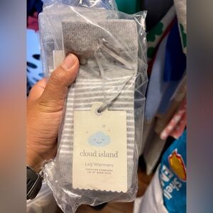 Cloud Island Soft Gray and White Leg Warmers (4)